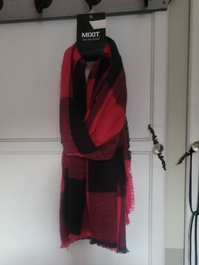 Mixit Red and Black Plaid Oblong Wrap Scarf